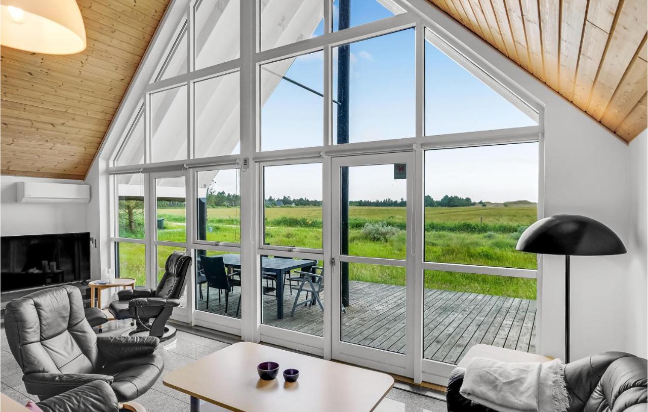Amazing Home In Romo With Kitchen Toftum  エクステリア 写真
